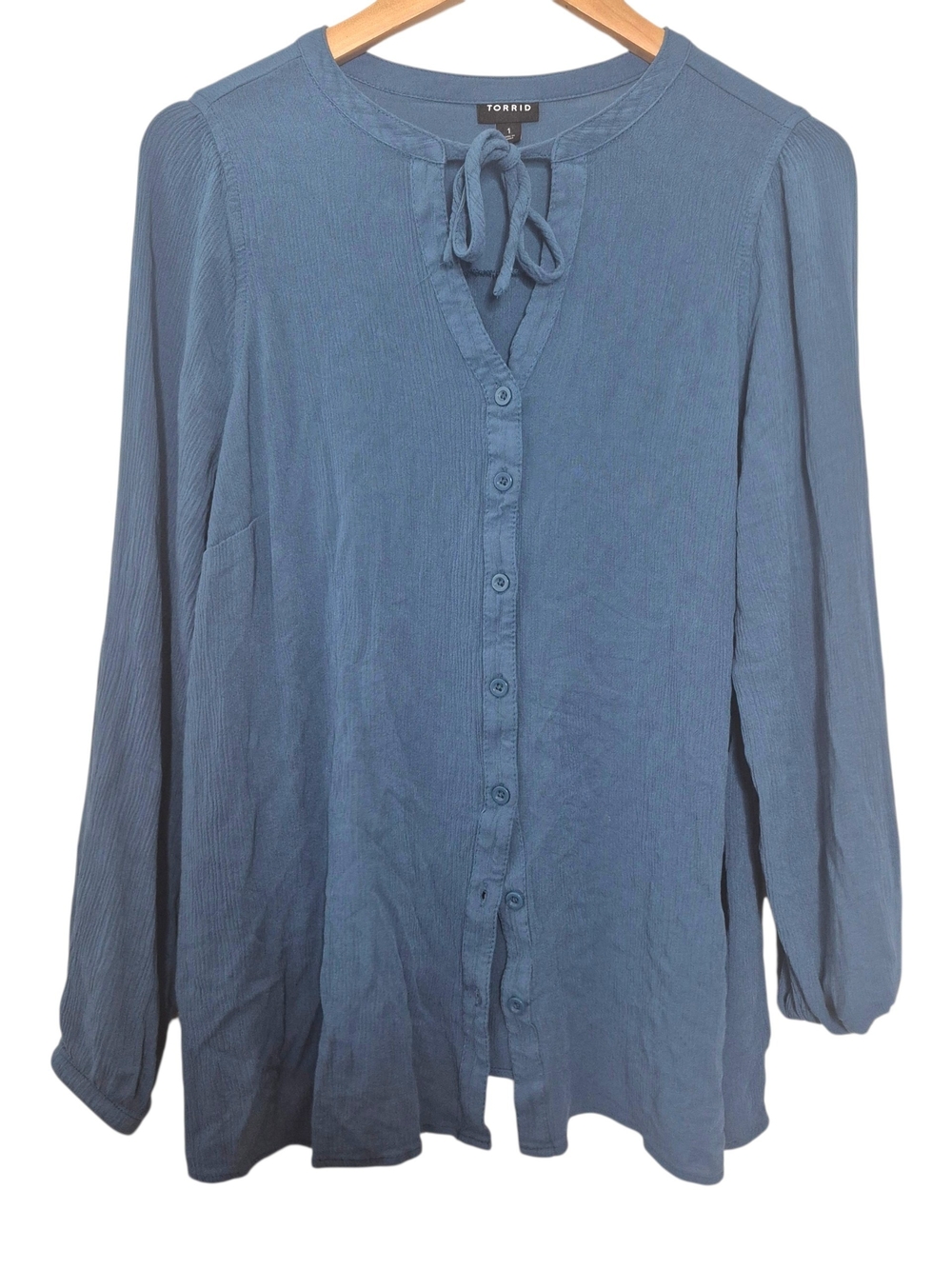 Torrid Dusty Blue Tie-Neck Button Front Blouse Gauze Size 1X $49.95